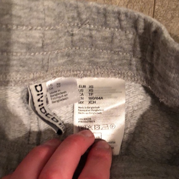 Sweatpants - Picture 2 of 3